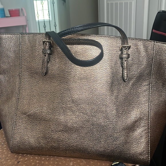 coach tote - Picture 4 of 4